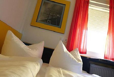 Motel Pelikan Dettelbach Ruang foto